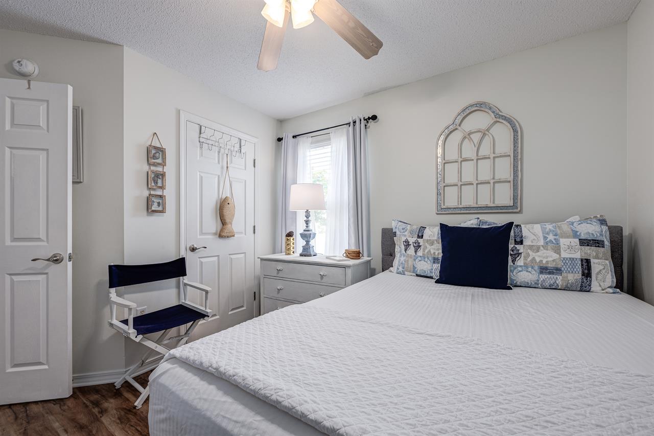 Guest bedroom 2