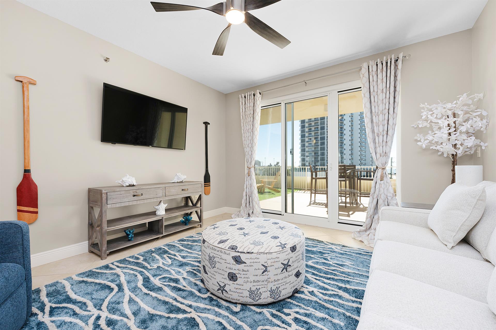 Living room to balcony