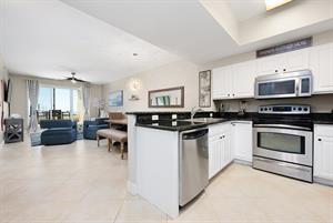 Kitchn to dining area