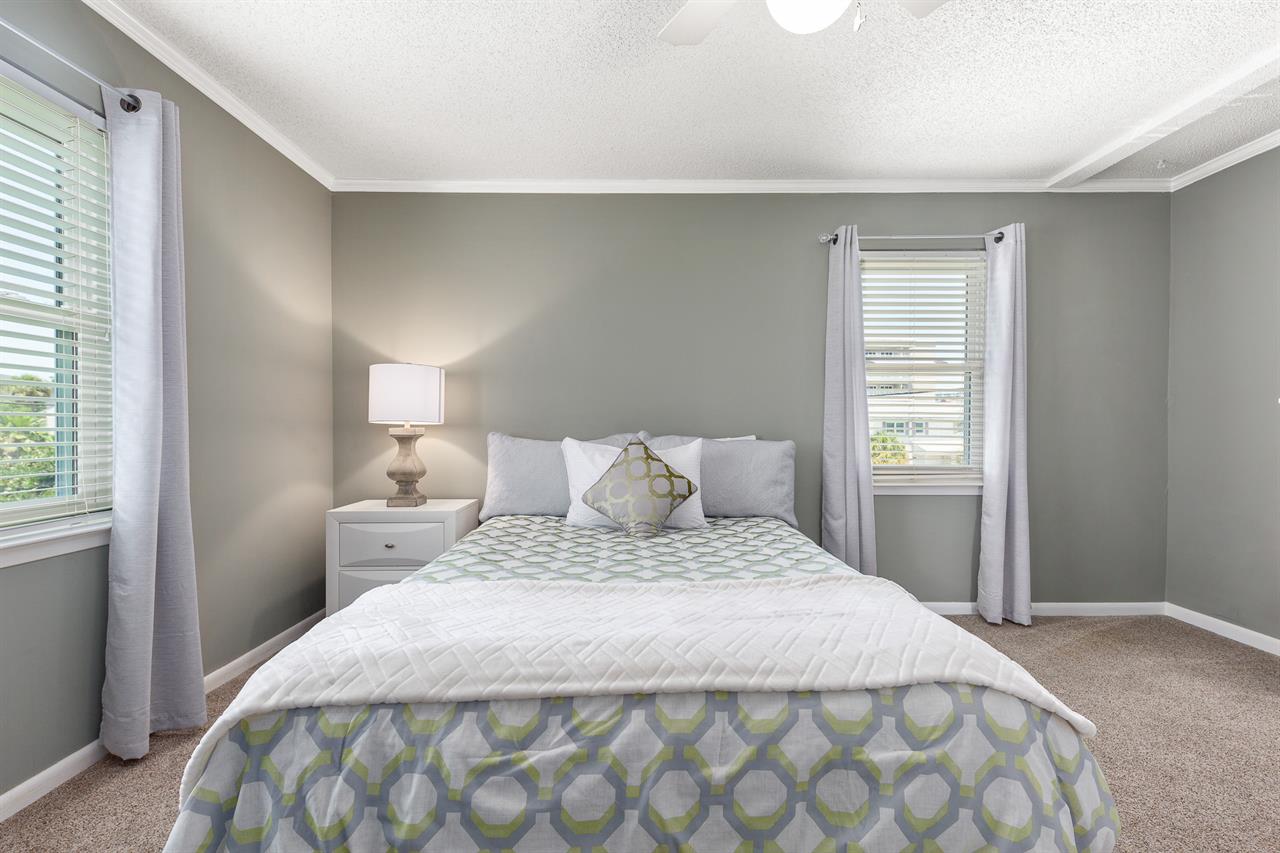Guest bedroom