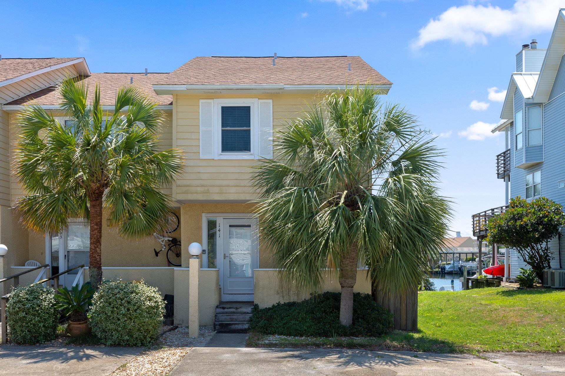 Townhome located on Holiday Isle in the heart of Destin