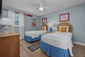 Guest bedroom wattached bath