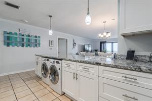 Kitchen  WasherDryer