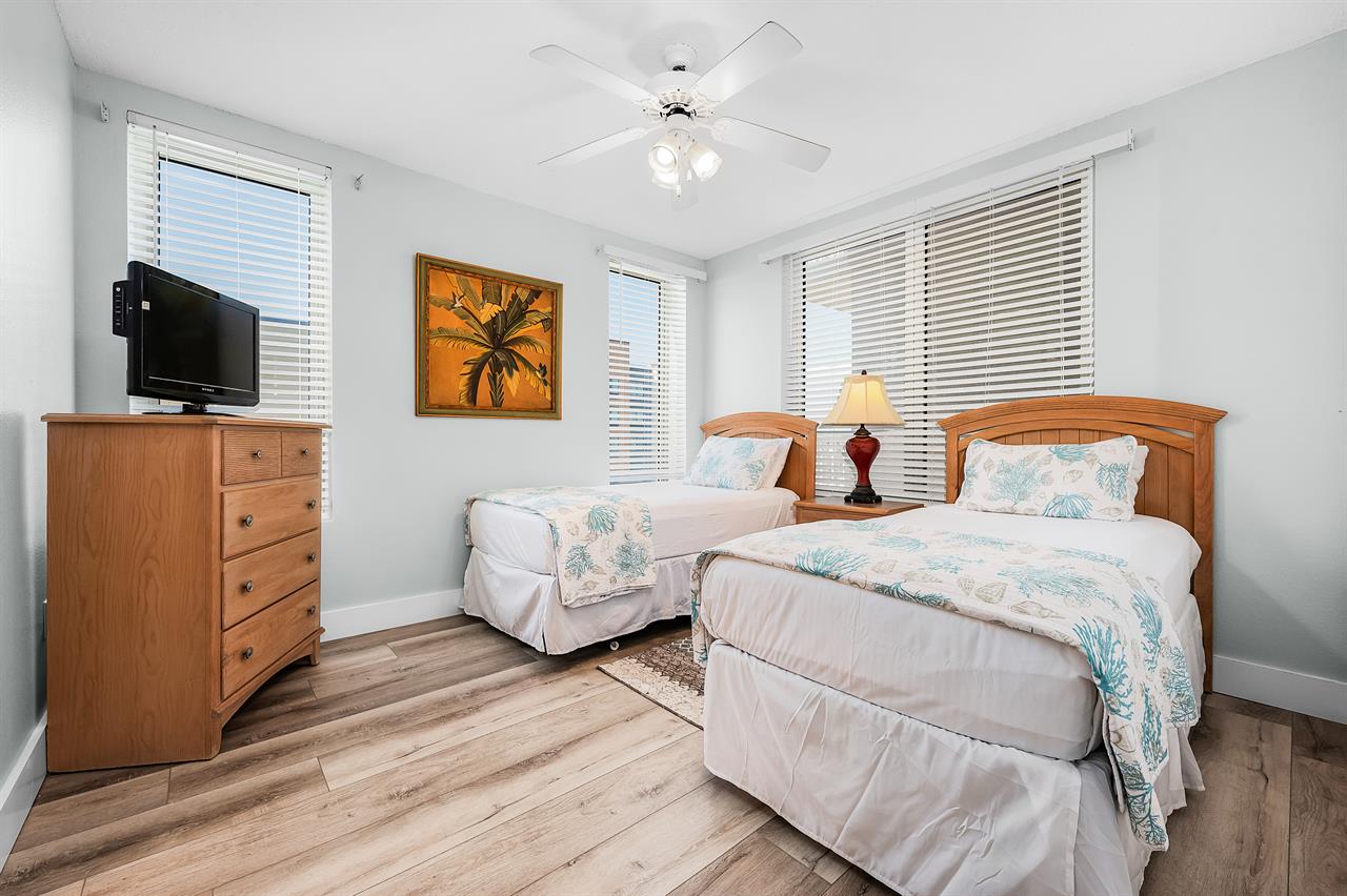 Guest bedroom 2