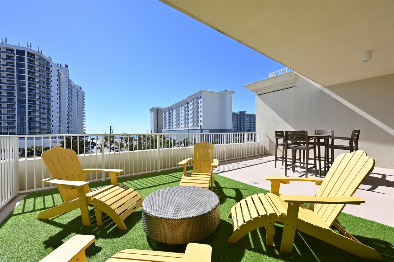Balcony seating