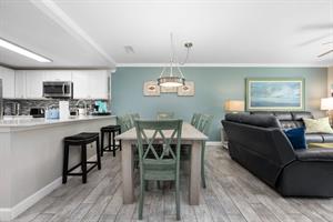 Dining area and breakfast bar