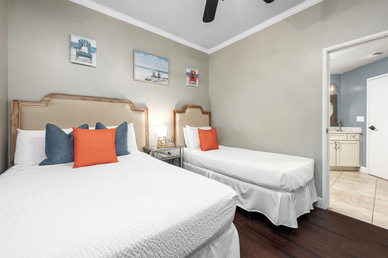 Guest bedroom