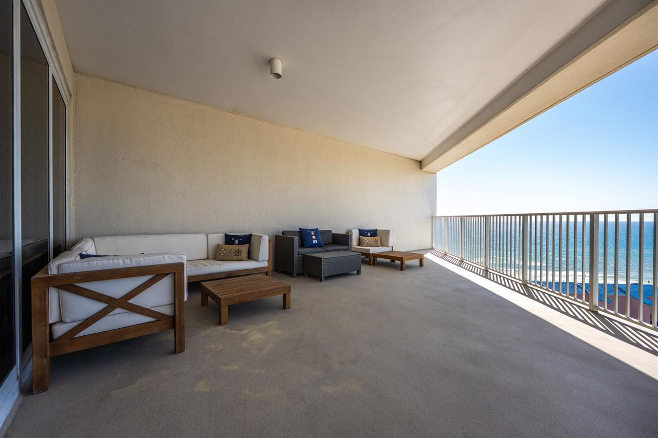 Balcony area