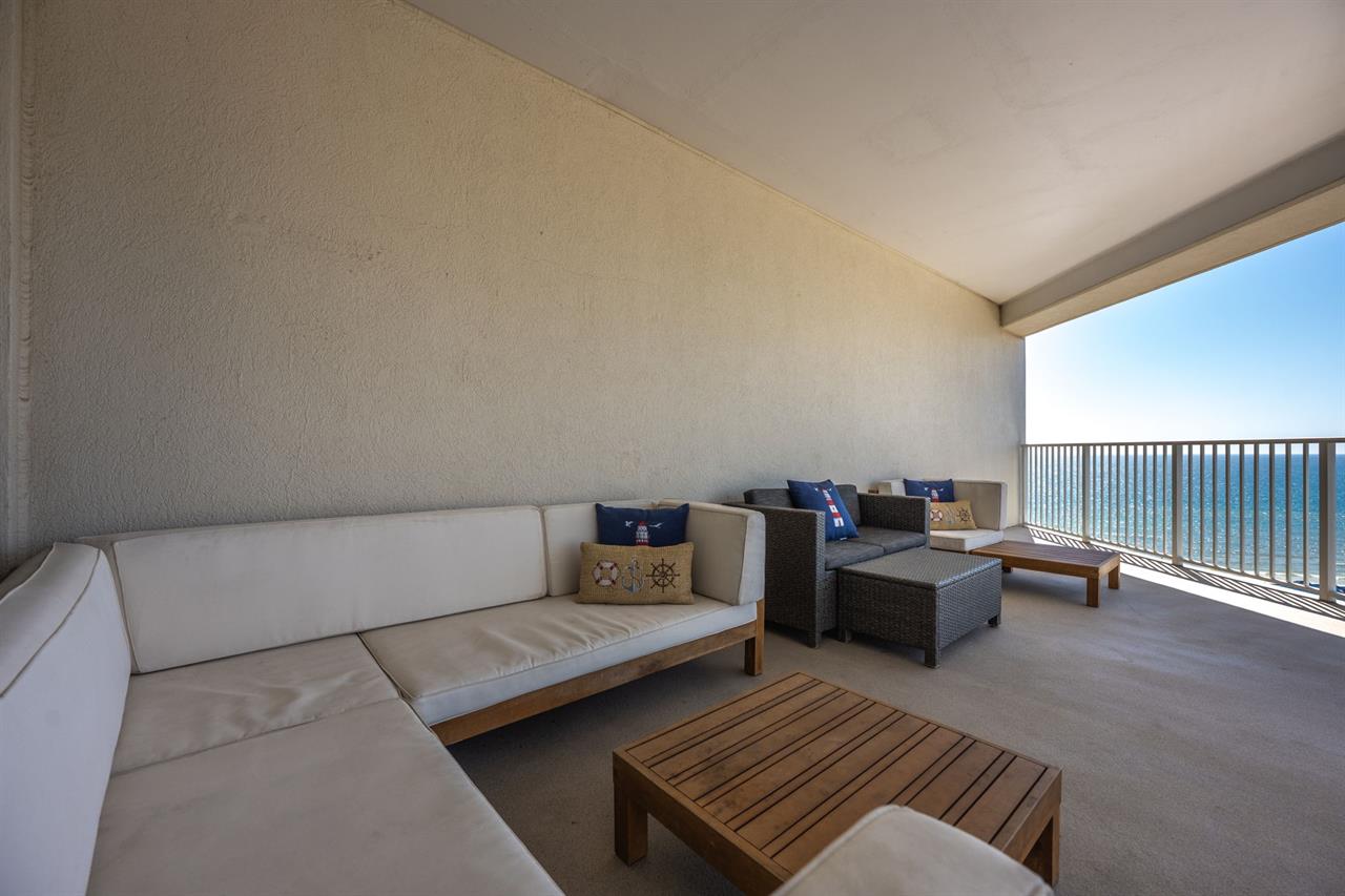 Balcony area