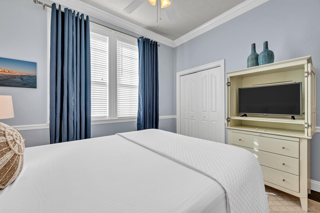 Guest bedroom 1