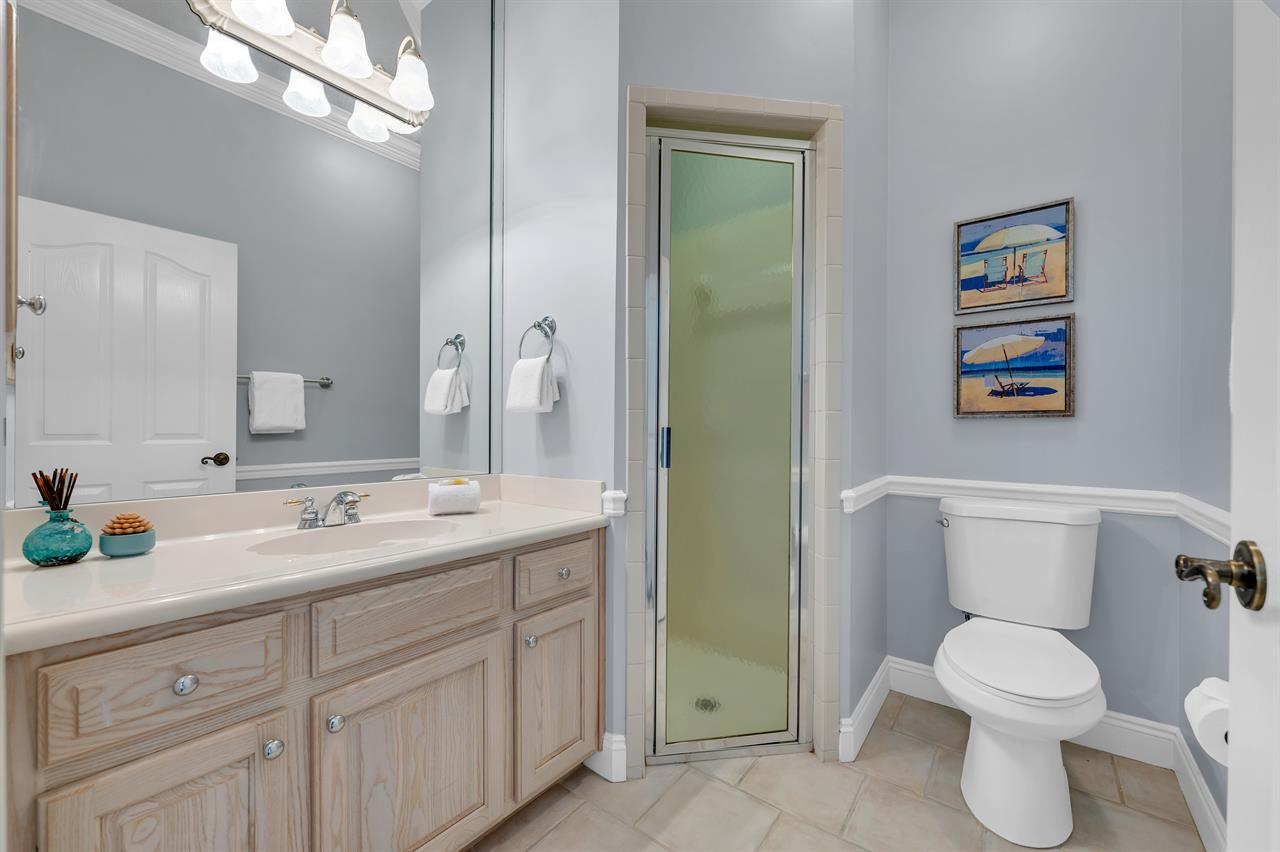 Guest bath 1