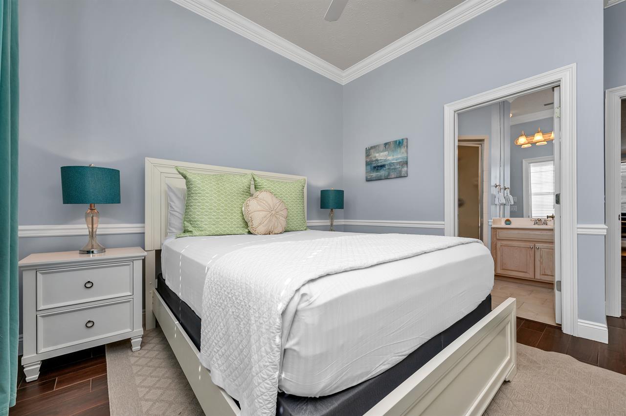 Guest bedroom 2