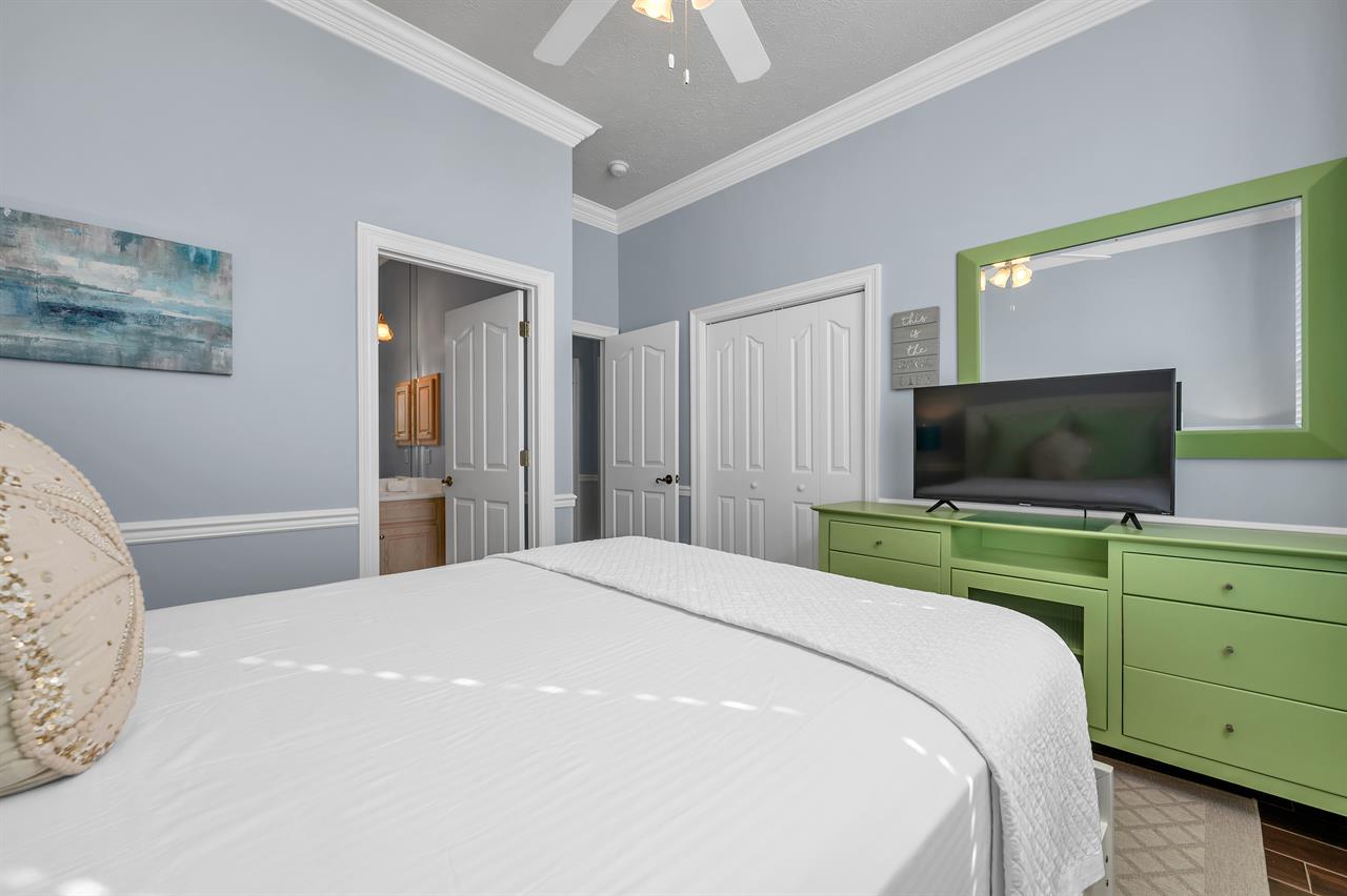 Guest bedroom 2