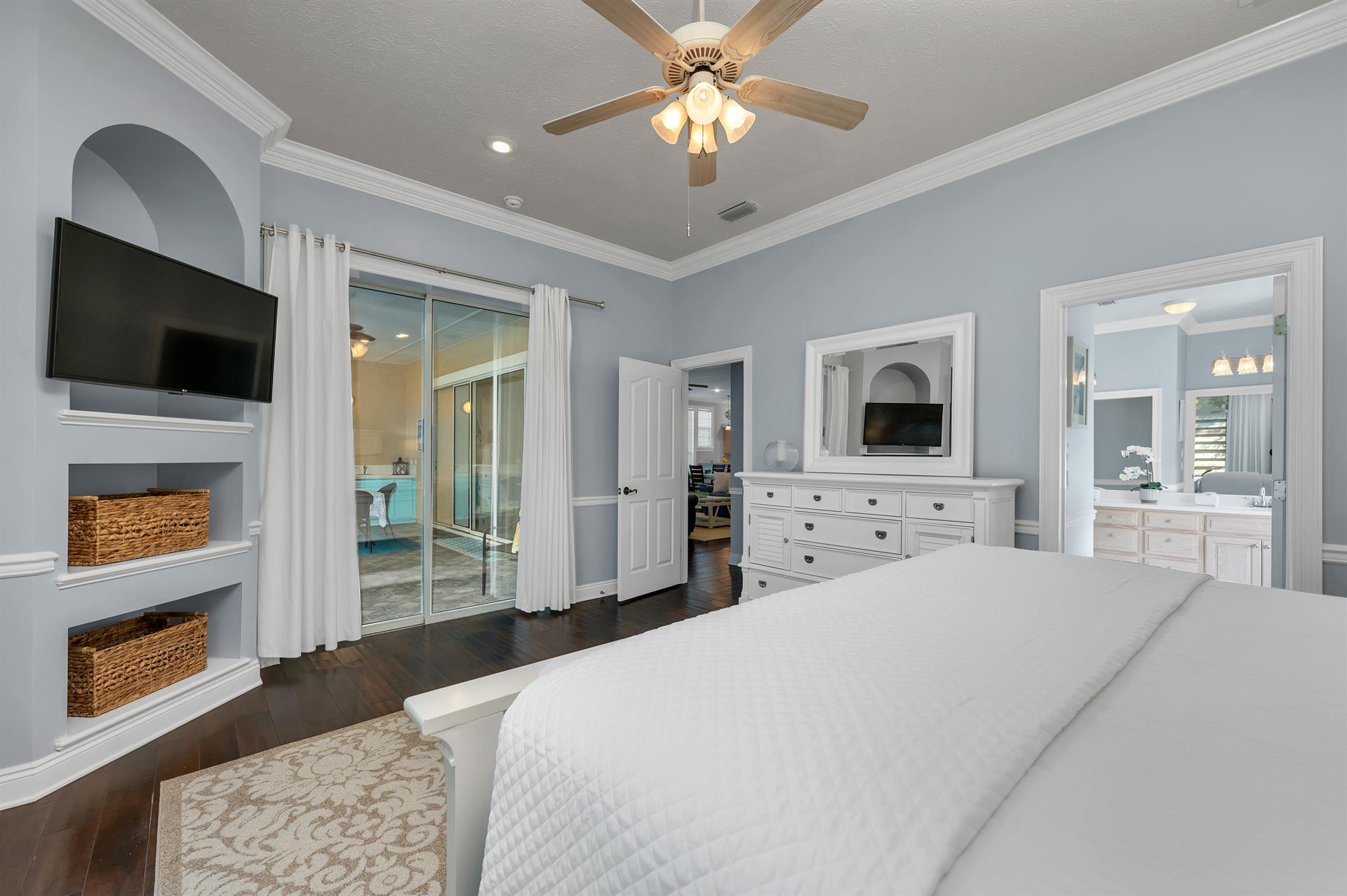 Master bedroom wback patio entrance