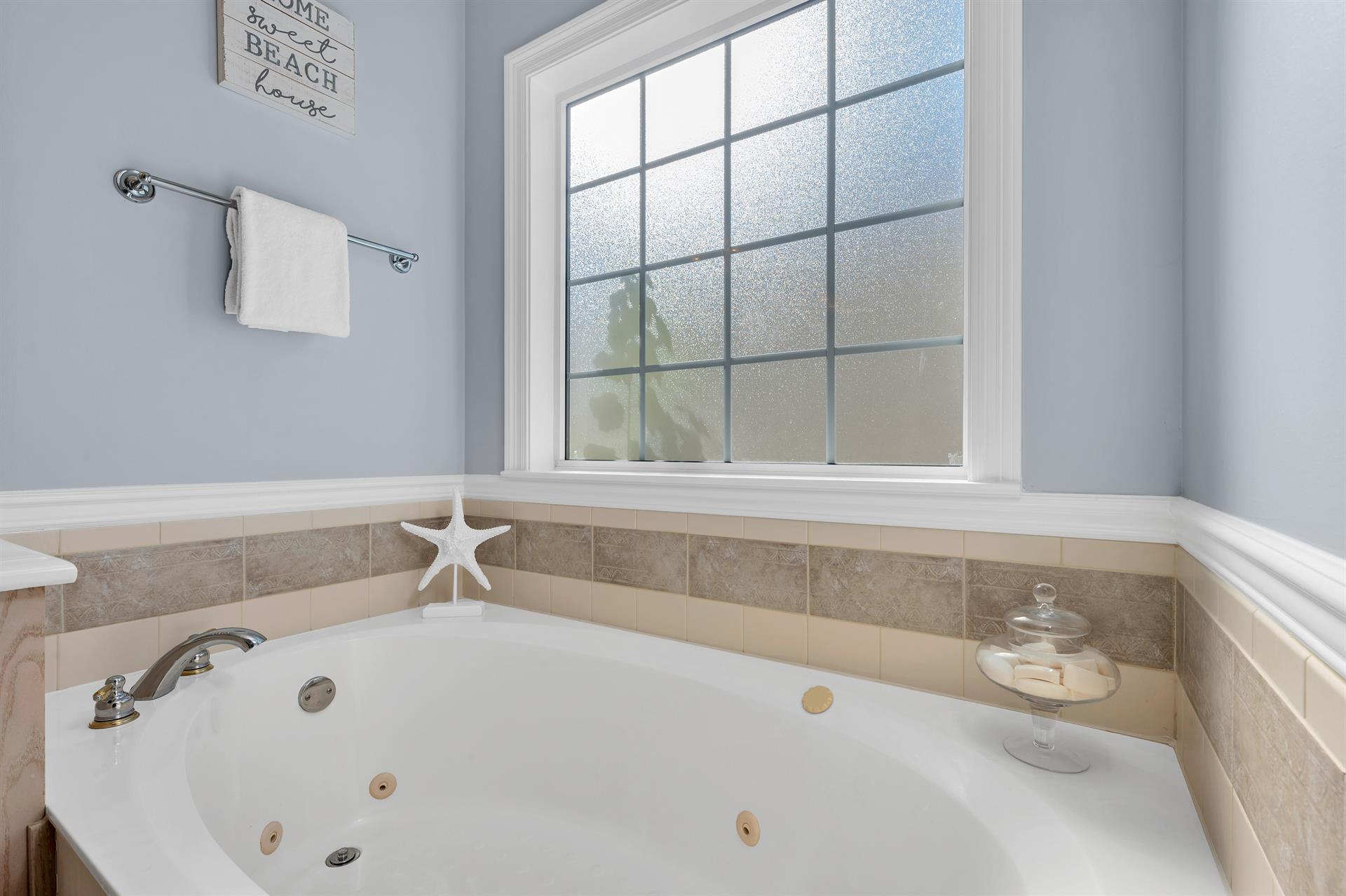 Master bathroom soaking tub