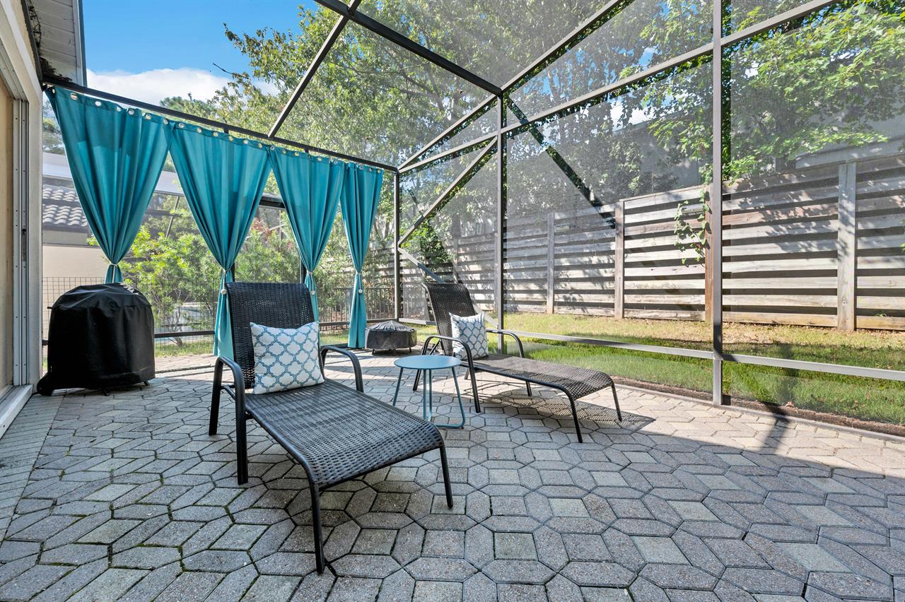 Outdoor Seating