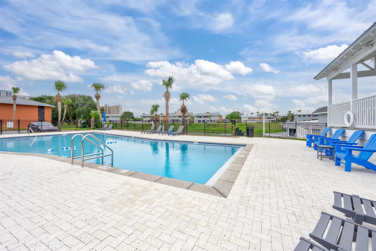 Pool deck