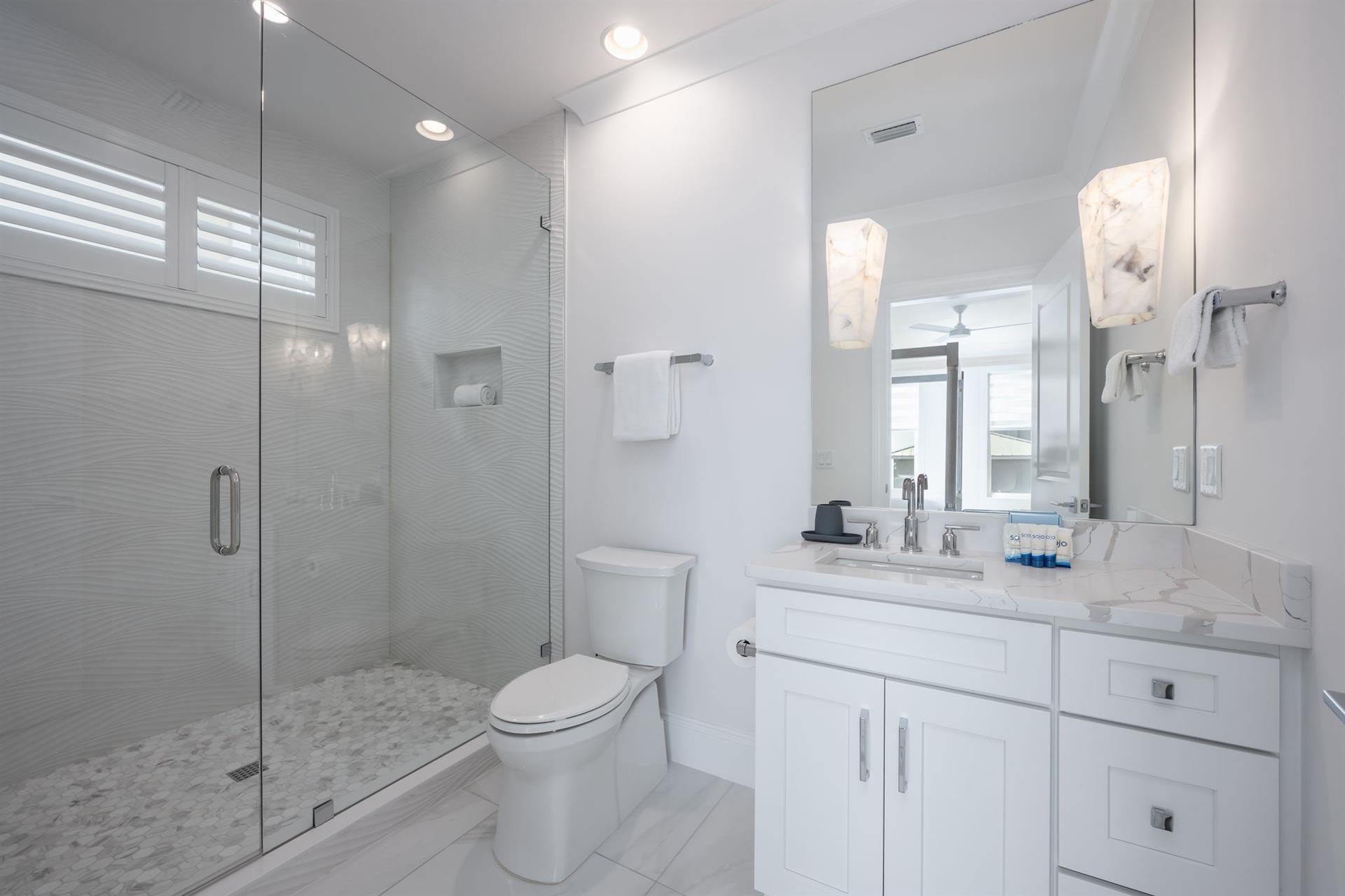 Galveston Suite bathroom 3rd floor