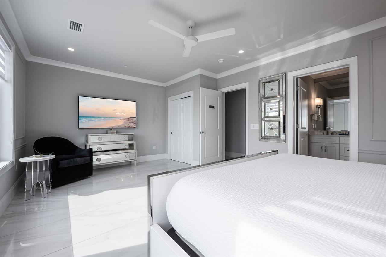 The Destin Pearl Suite 4th floor