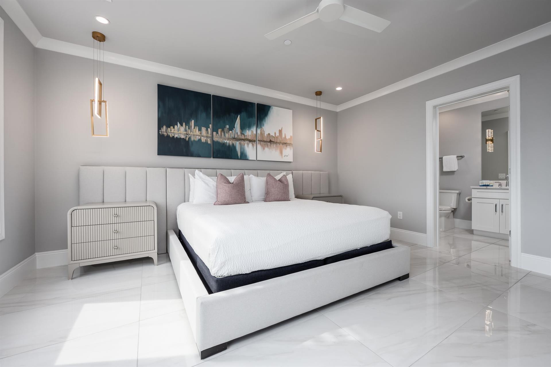 The Miami Suite 4th floor