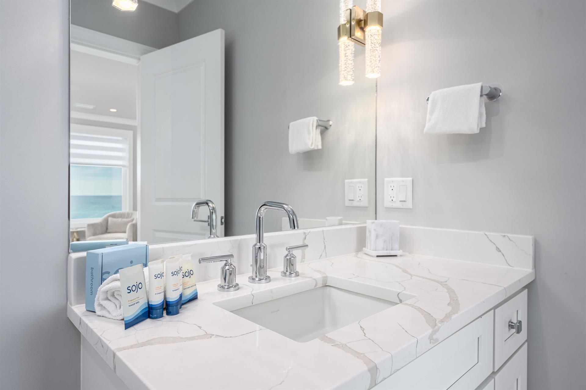 The Miami Suite bathroom 4th floor