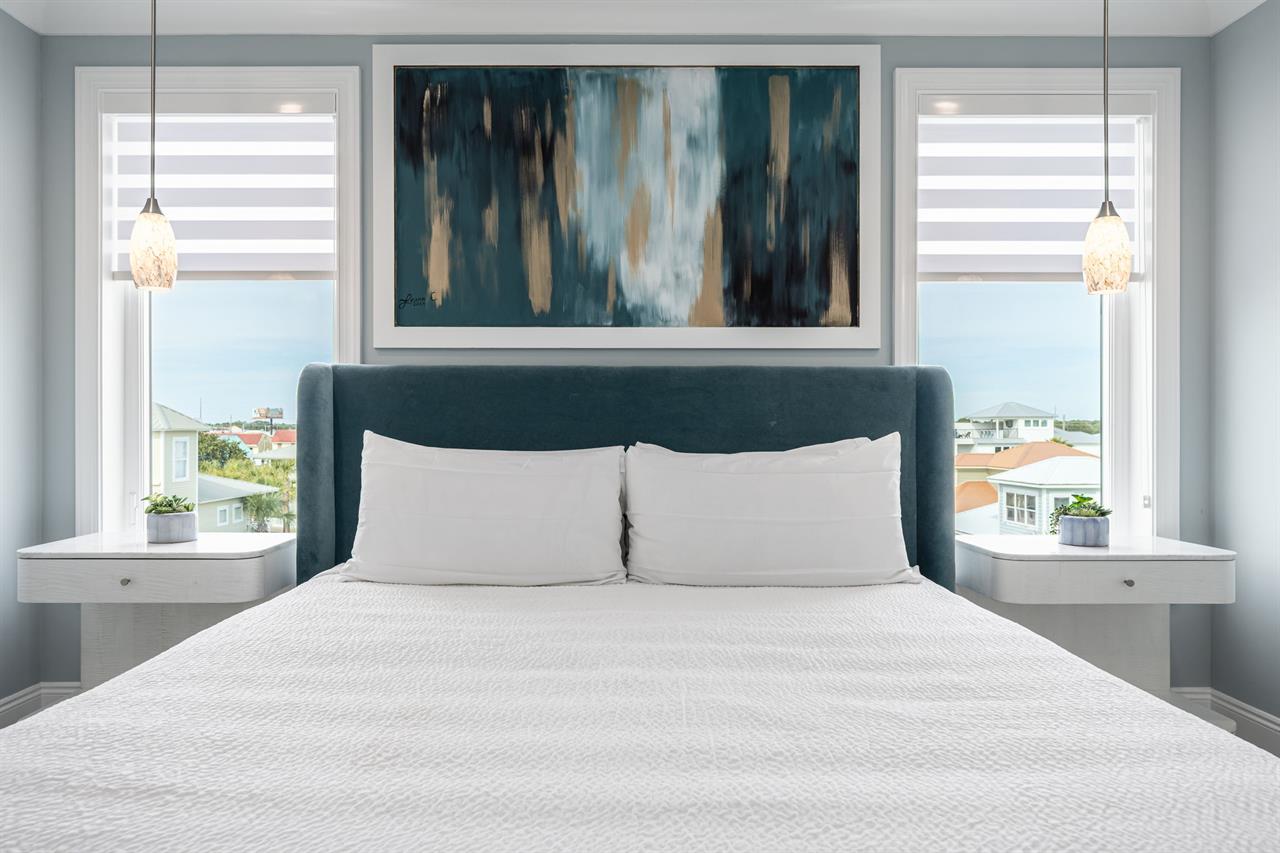 Santa Monica Suite 4th floor