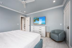 Santa Monica Suite 4th floor