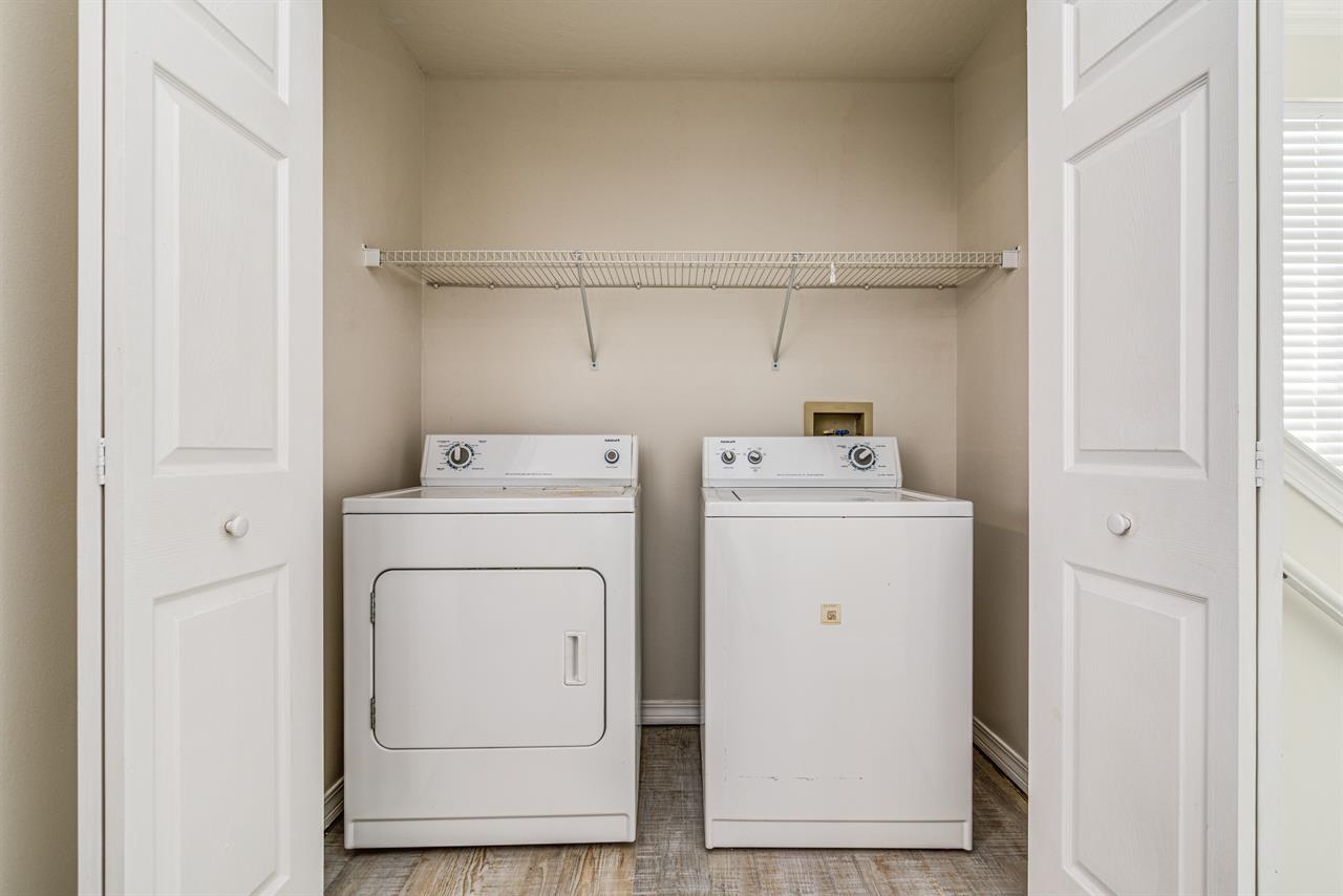2nd floor laundry area