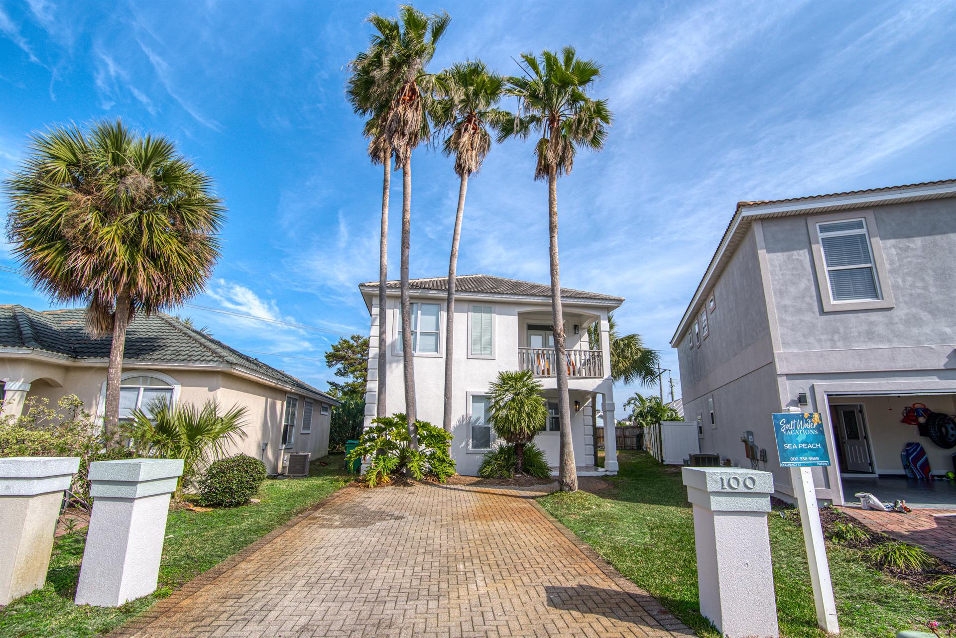 Front of home  driveway