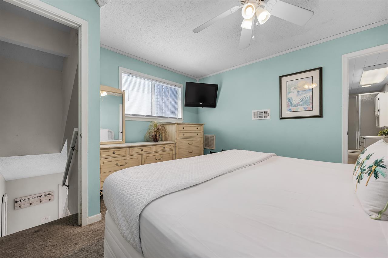 Upstairs bedroom