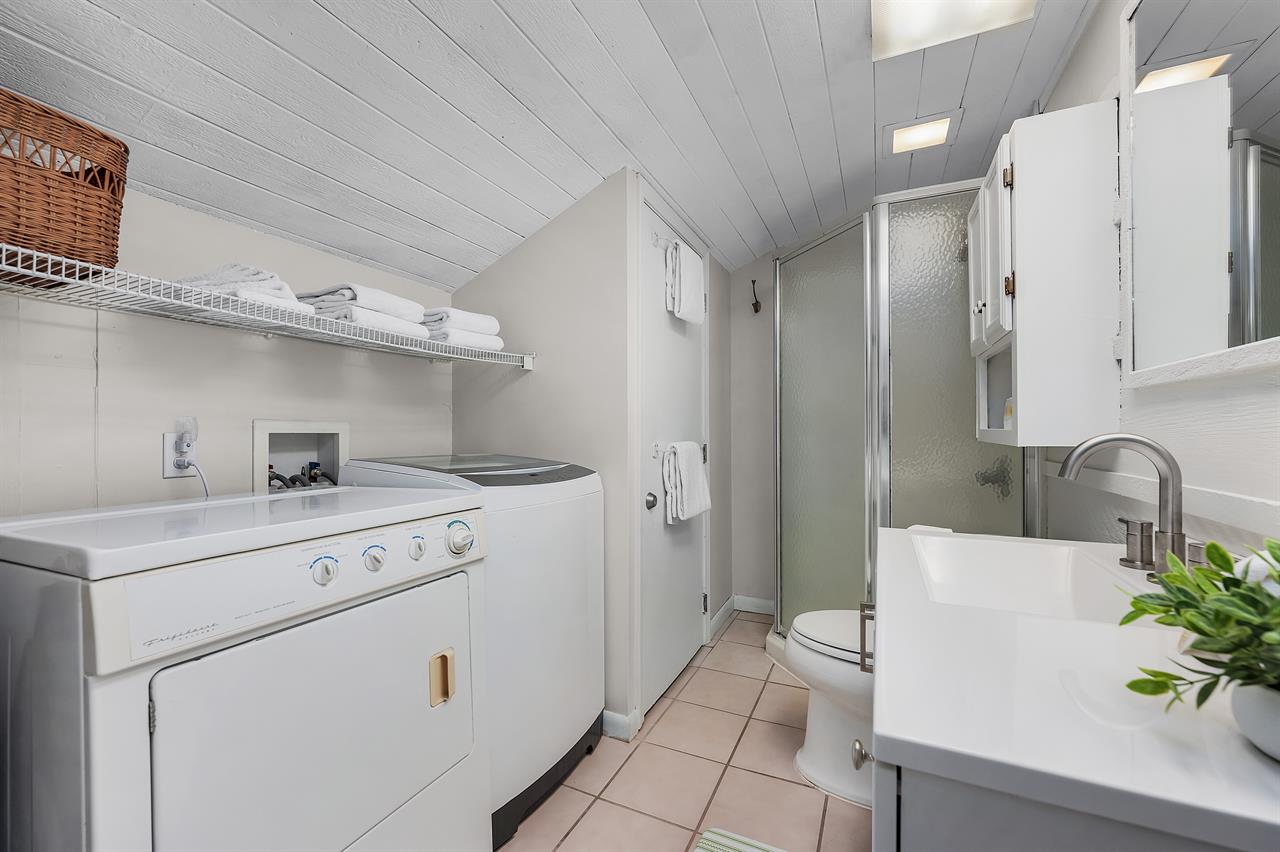 Upstairs bathroom