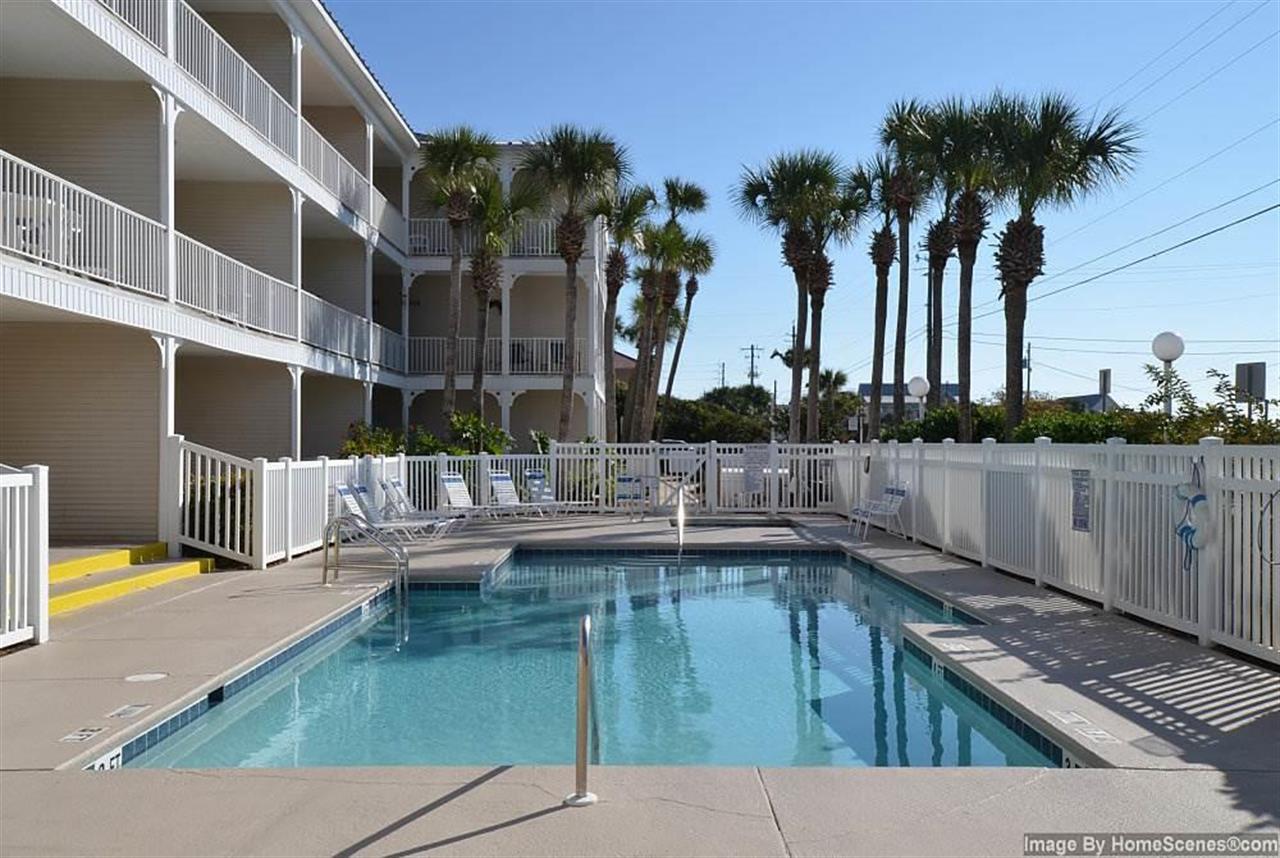 Community pool