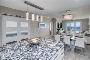 Breakfast bar to dining area