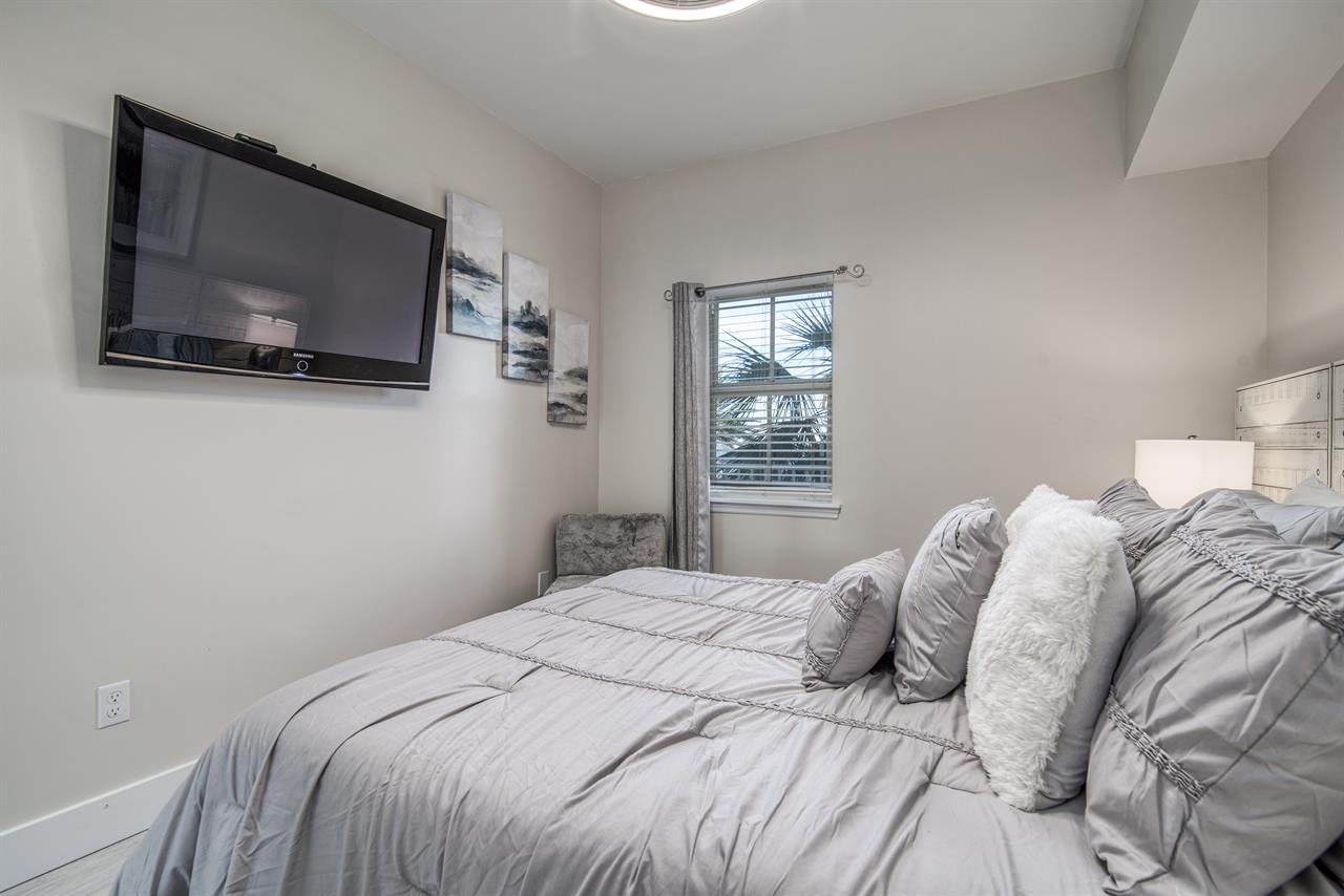 Guest bedroom 1