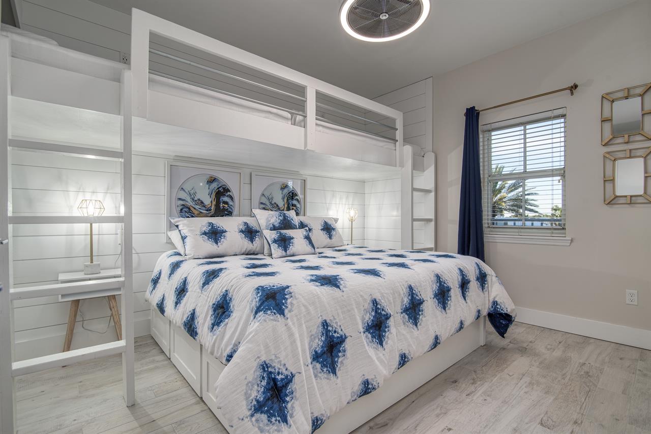Guest bedroom 2