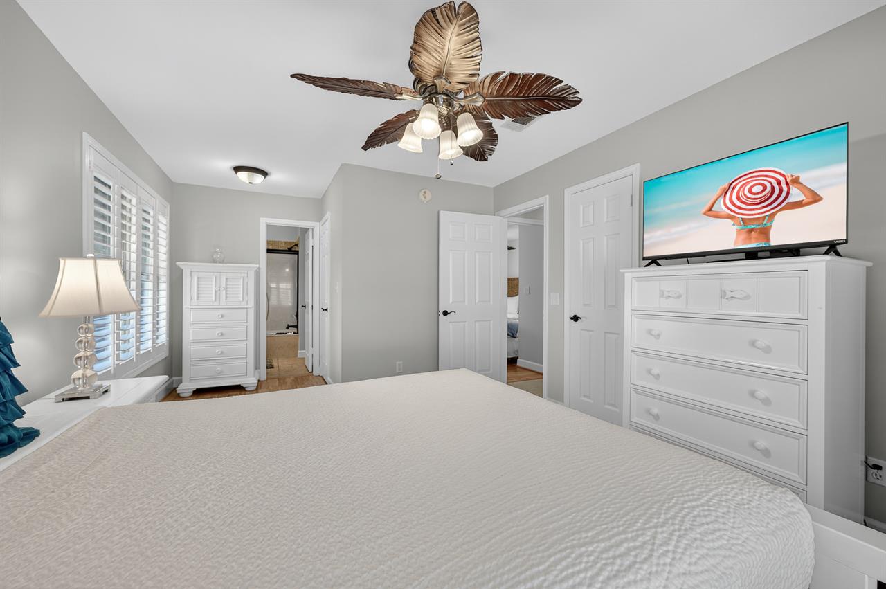 Guest bedroom 3