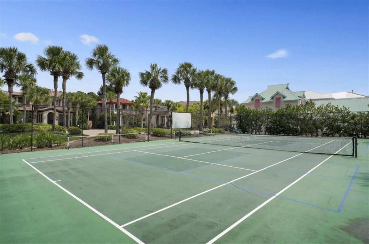 Community tennis