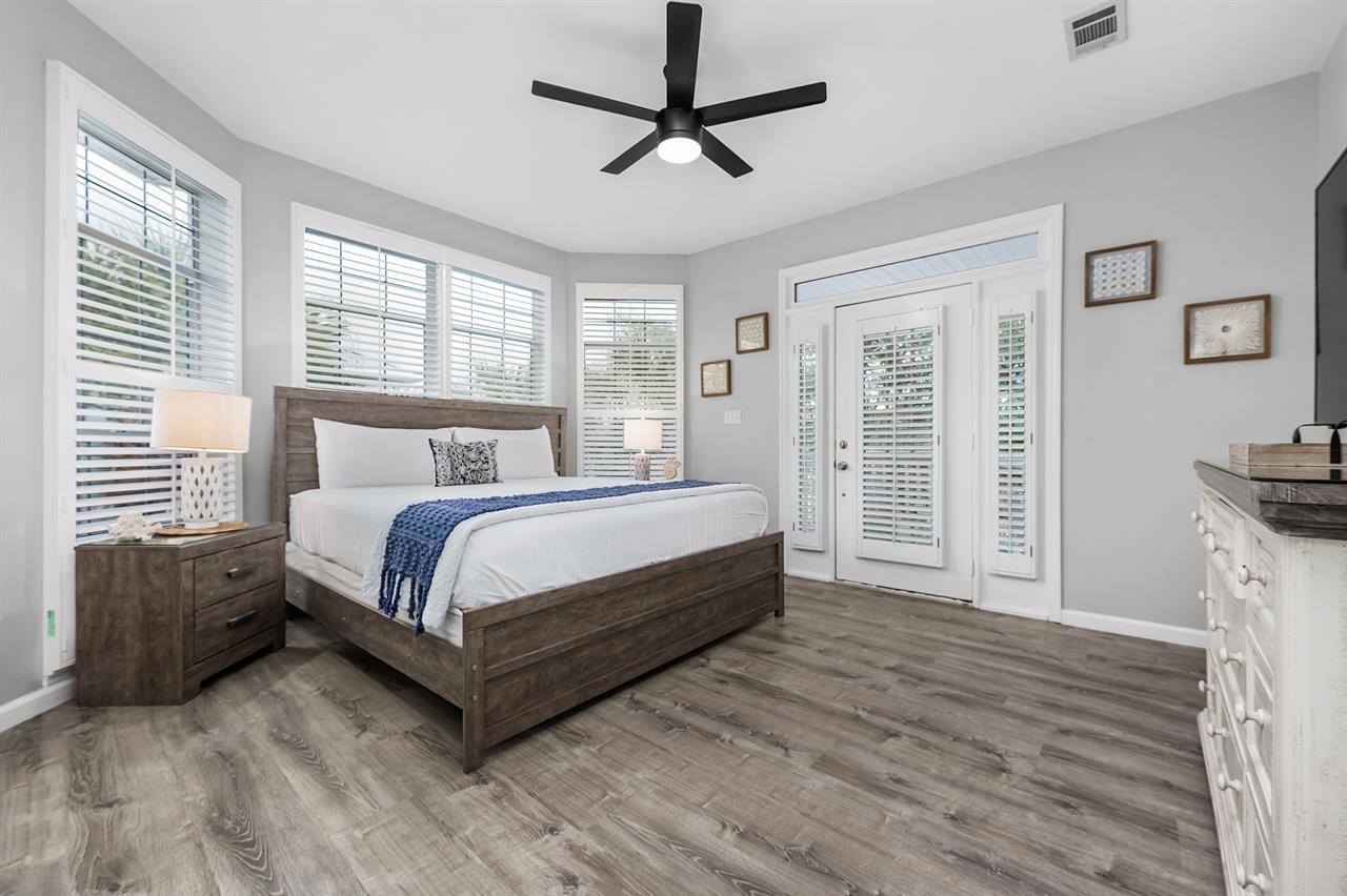 Guest bedroom 1