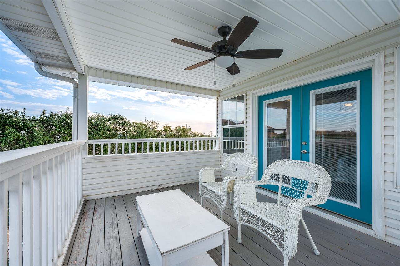 3rd floor balcony