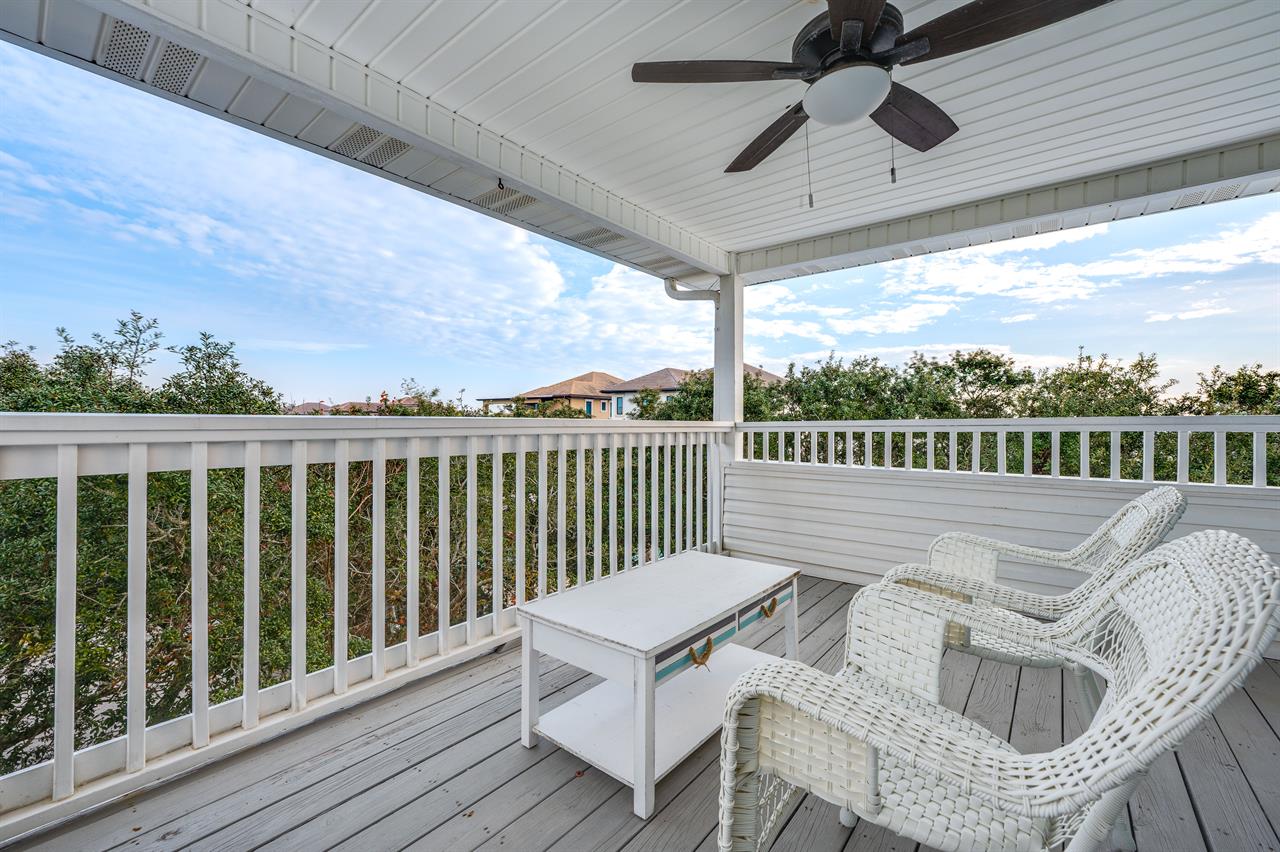 3rd floor balcony