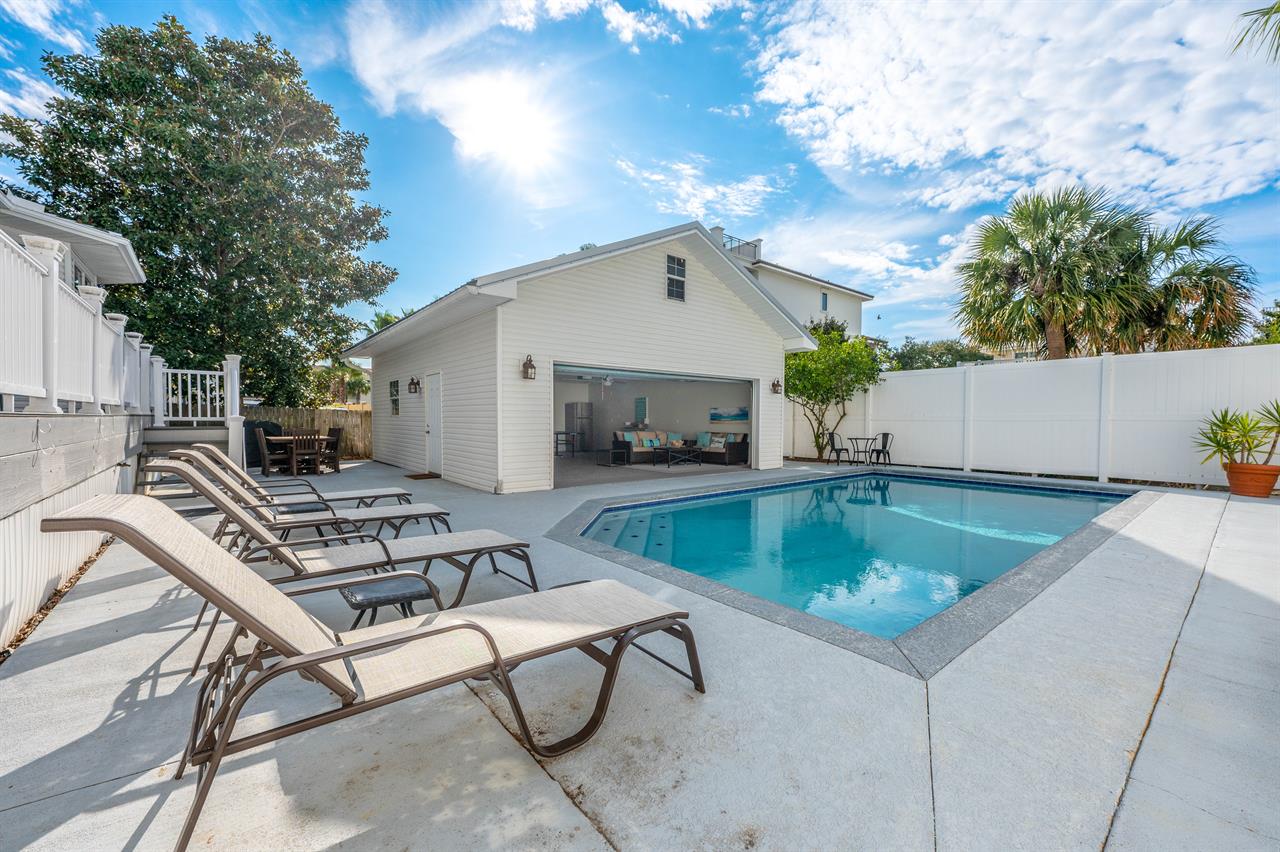 Pool area