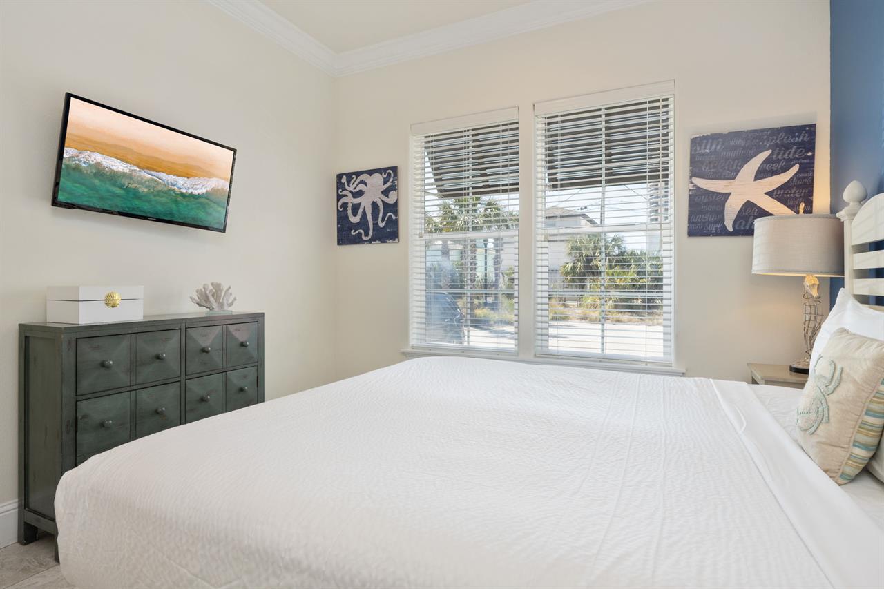 Guest bedroom 1