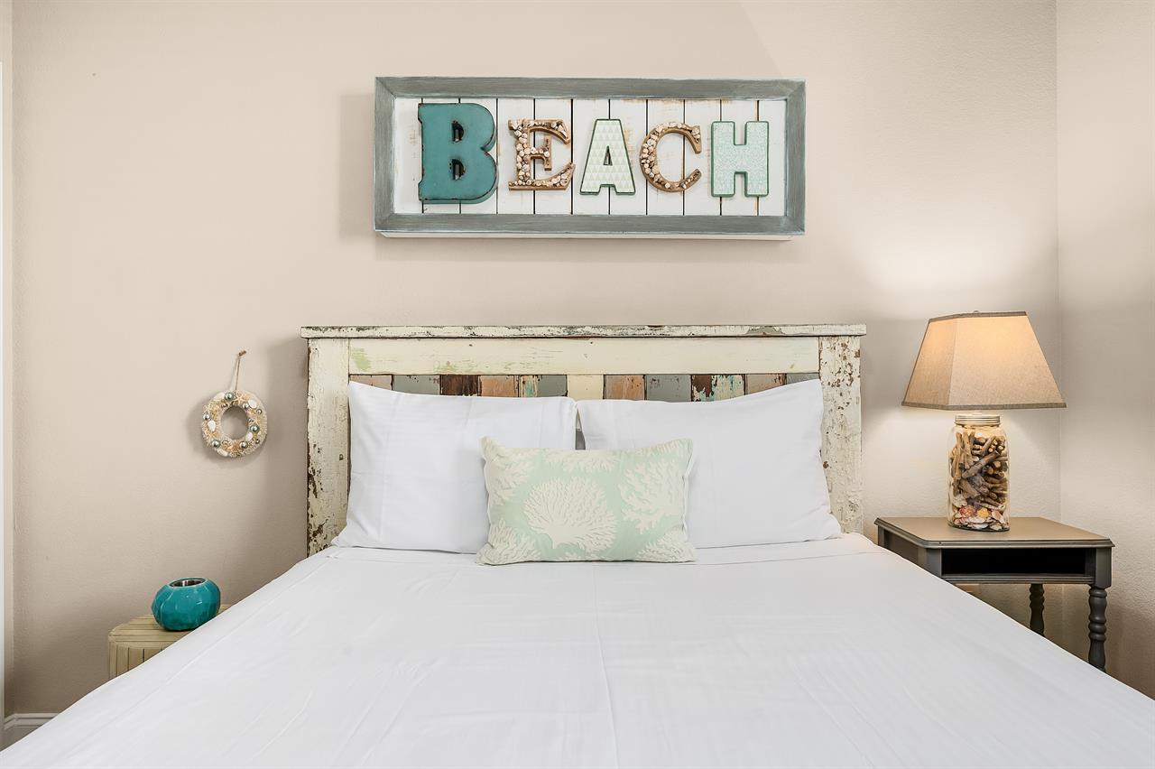 Guest bedroom 1