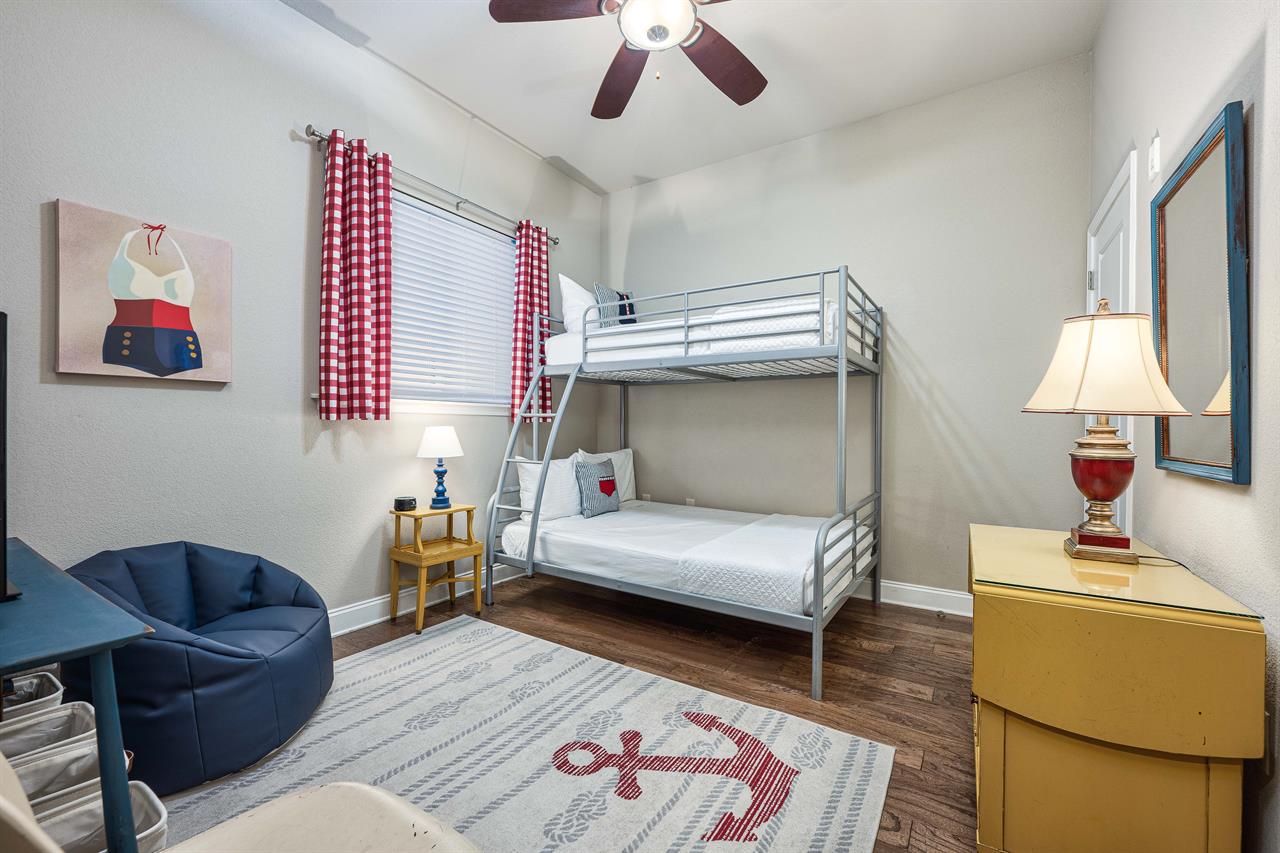 Guest bedroom 2