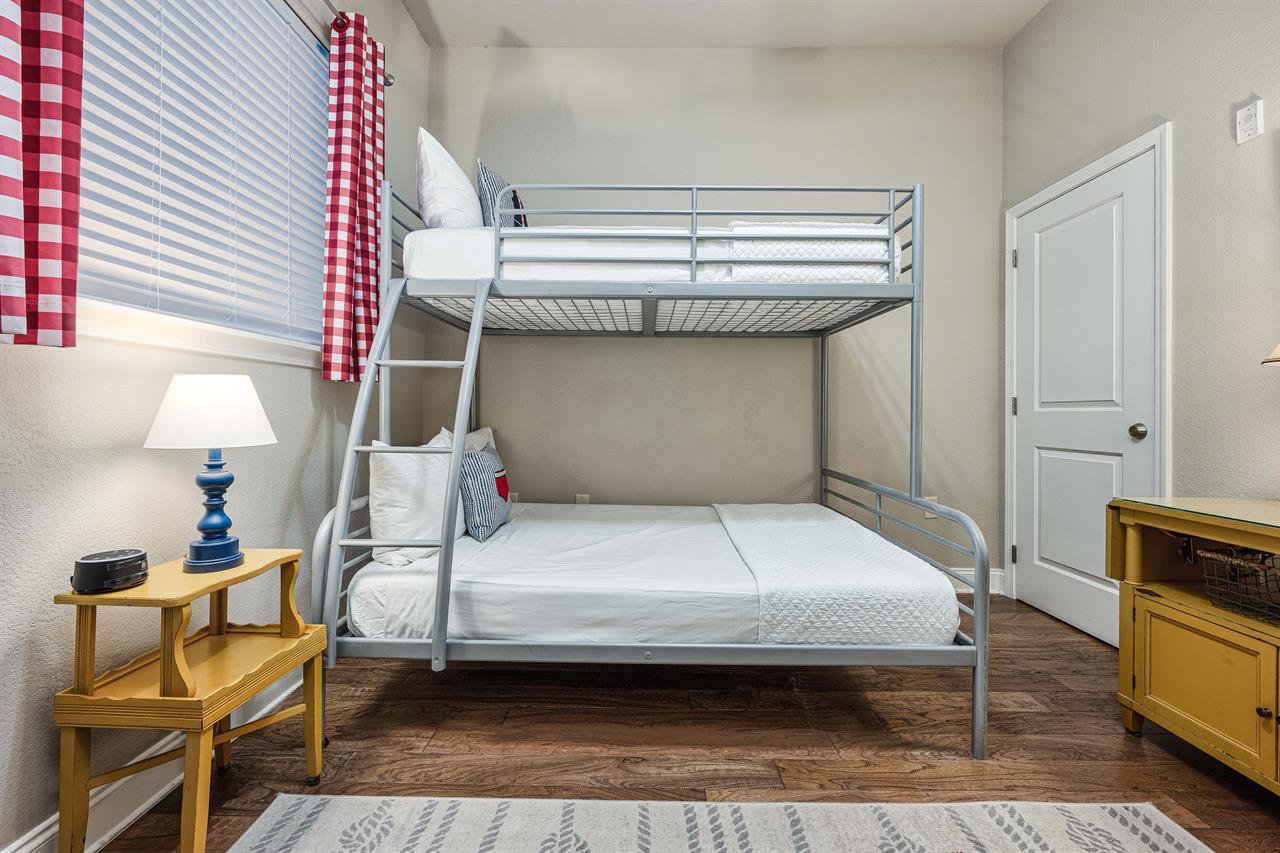 Guest bedroom 2
