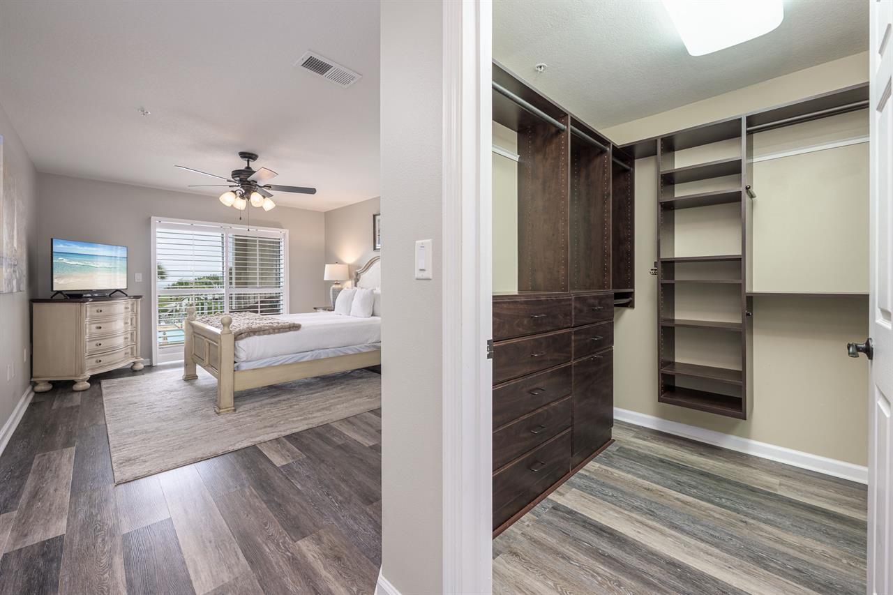 Master bedroomMaster closet