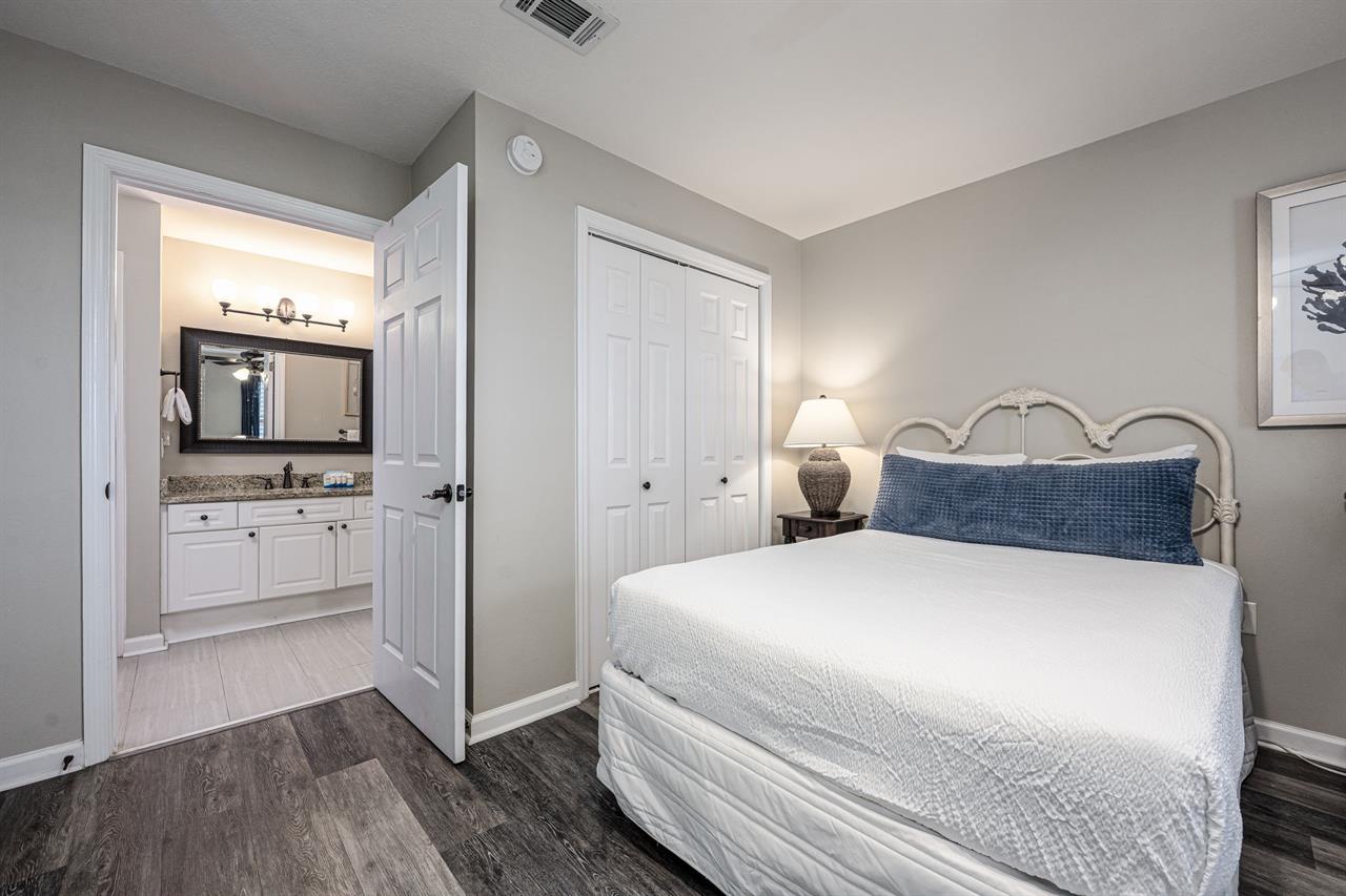 Guest bedroom