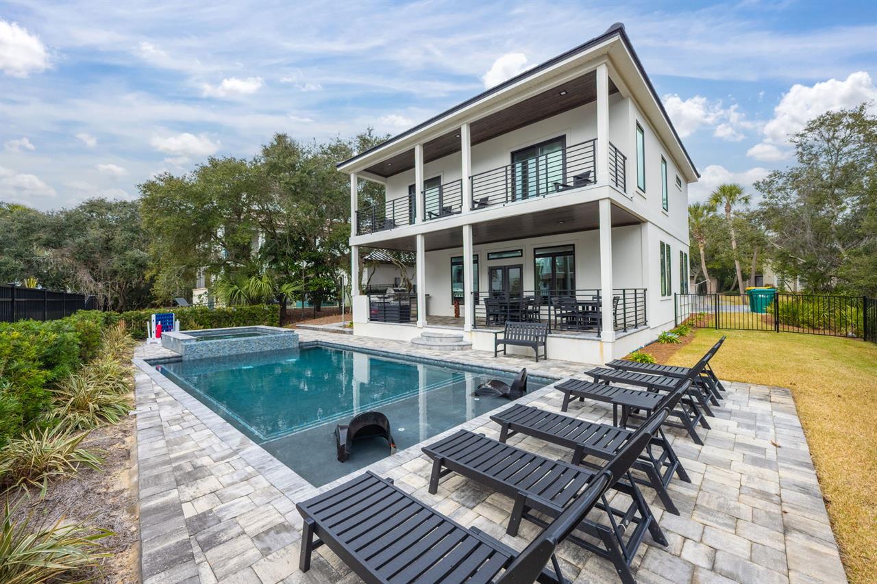 Back of homePool area