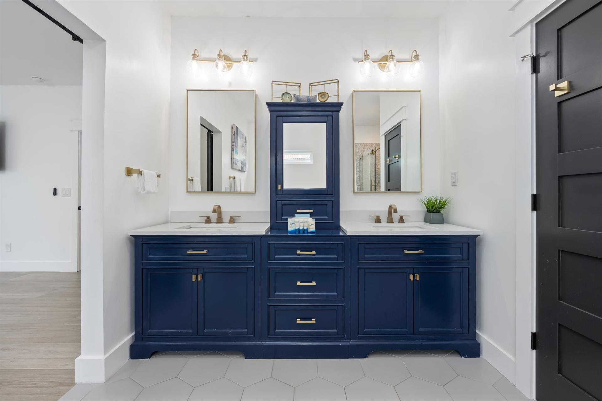 Master bathroom 1 2nd floor