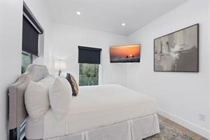 Guest bedroom 2 2nd floor